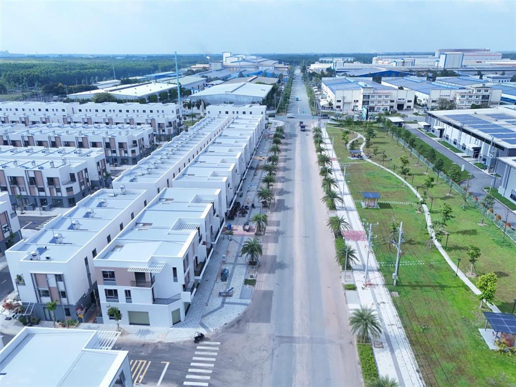 Giỏ hàng cuối shophouse cuối đẹp khkhome trung tâm tpm bình dương cho thuê 30tr/ tháng.