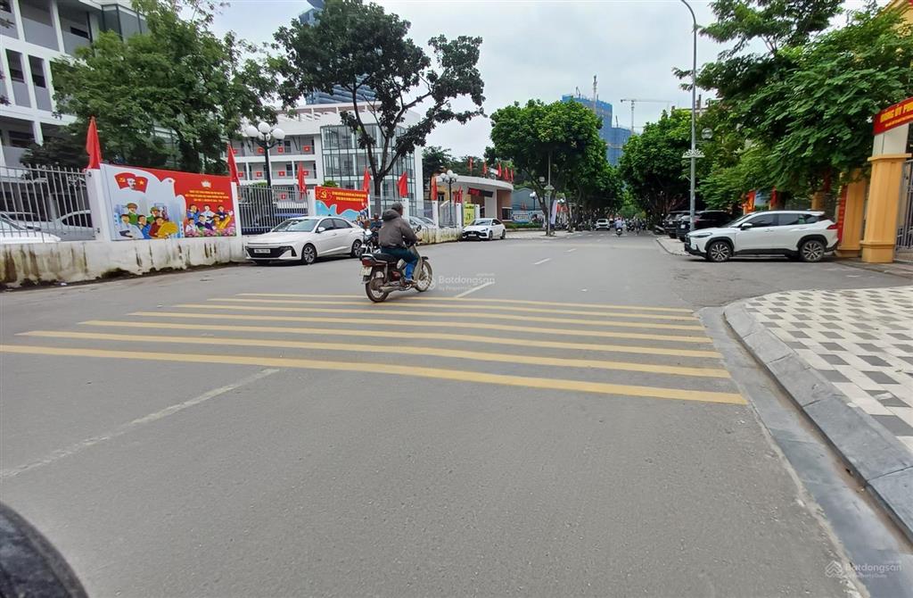 Bán đất phố an dương vương, tây hồ đường ô tô 150m mặt tiền 7m giá 23,5 tỷ