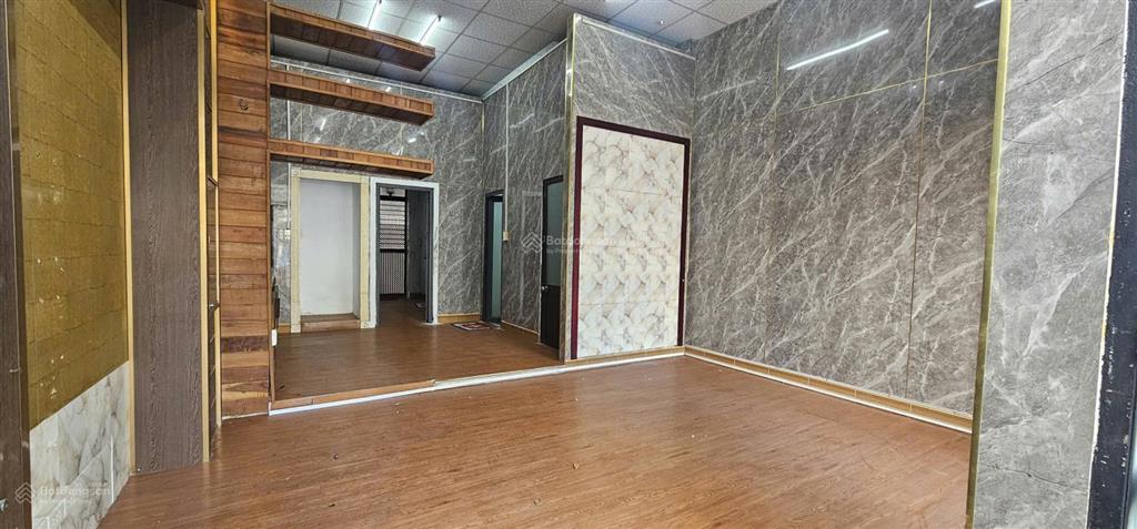 Bán đất tặng nhà đường thế lữ, trung tâm sơn trà, đà nẵng giá tốt thị trường phù hợp làm căn hộ