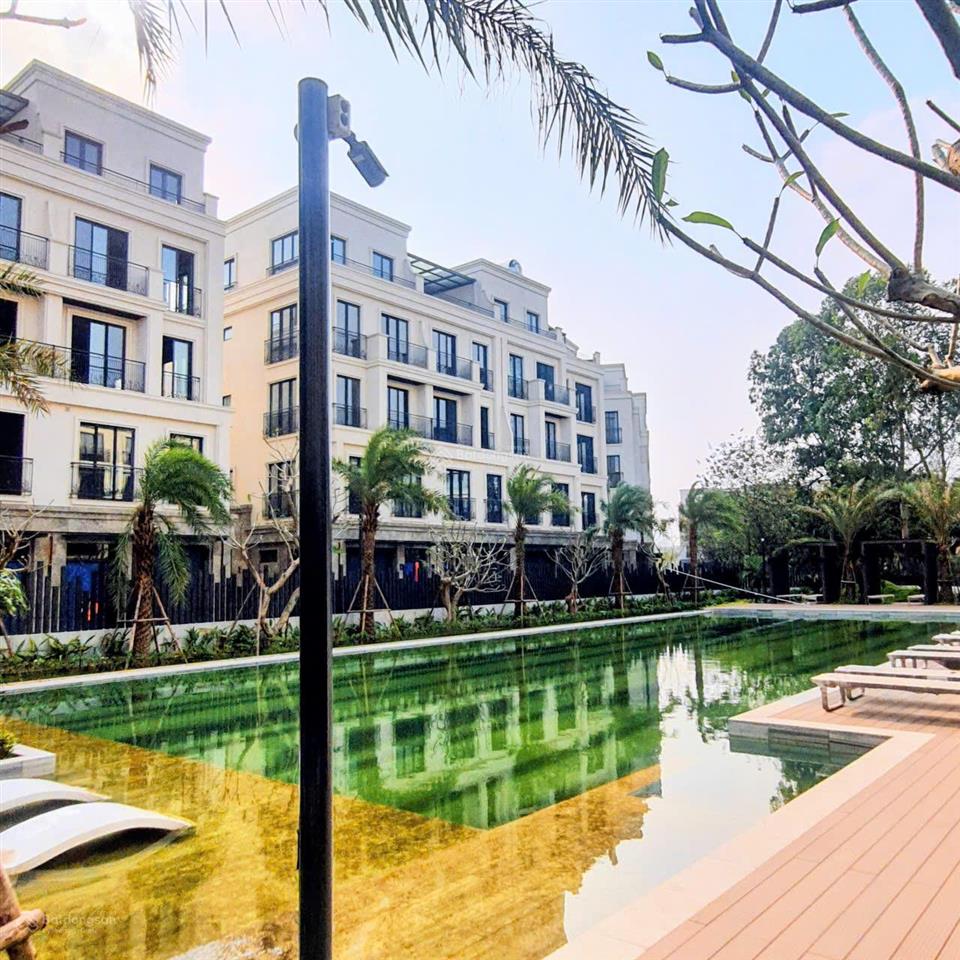 Bán gấp căn sát góc, 500m² sàn, đường đôi 30m + 10m. diện tích 120m², 5 tầng, vị trí trung tâm kđt