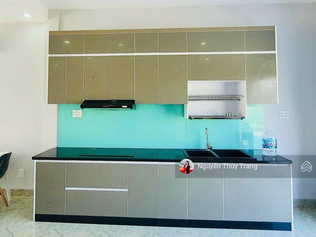 Chủ vê quê bán nhà giá rẻ tặng toàn bộ nội thất cao cấp tại oasis city đối diện trường đh việt đức