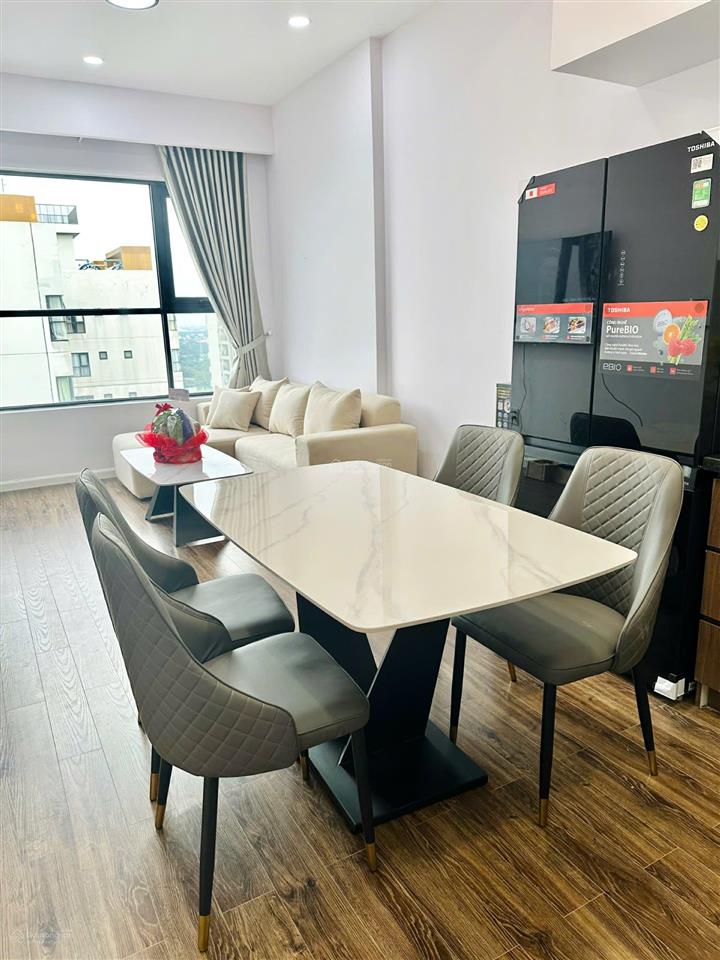 Cần bán căn 56m2 mizuki park có nội thất