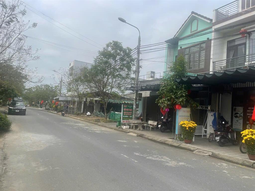 Đường 7.5m thông hoàng thị loan hướng đông nam, hàng hiếm