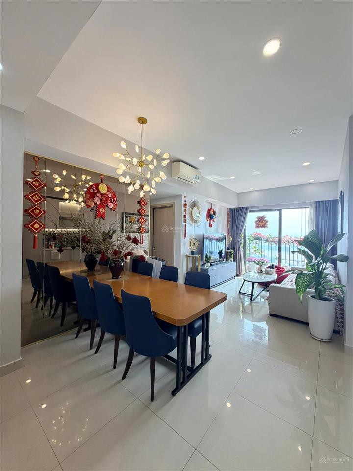 Bán căn hộ 3pn sẵn sổ 105m2 đủ nội thất cao cấp the sun avenue