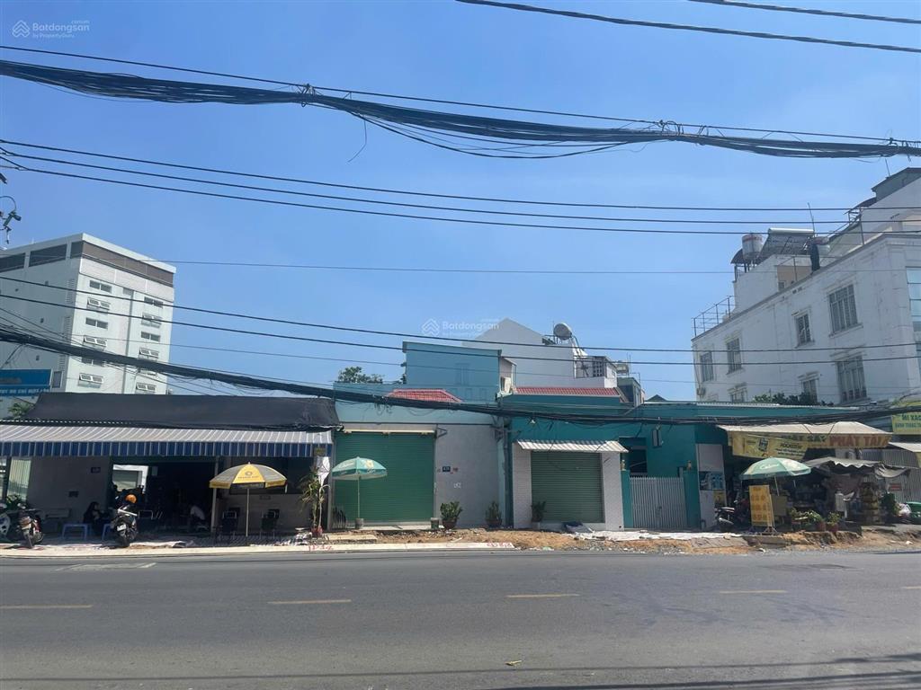Ngộp bank cần bán căn nhà c4 làm kho xưởng mt đường đt743 24.5x102 giá 56 tỷ thiện chí thương lượng