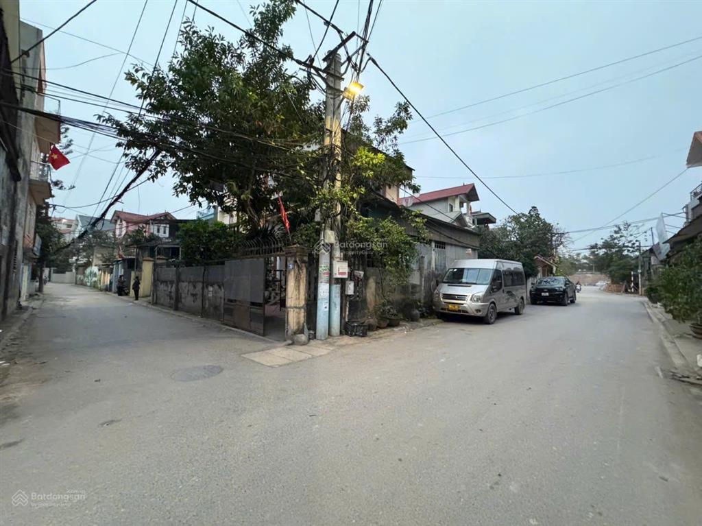 Bán gấp giá rẻ lô góc 50m2 đa tốn, vị trí kinh doanh, mt = hậu 5m, đường 8m ô tô tránh chạy thông