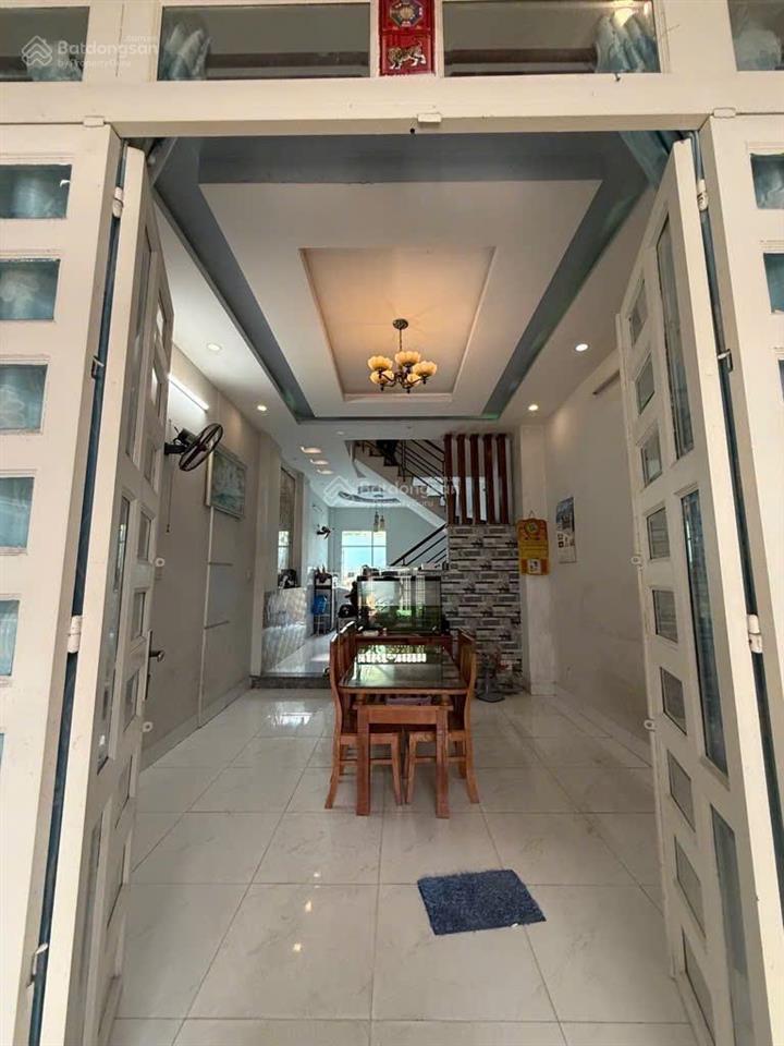 Nhà cao cửa rộng 4 tầng kiên cố đường xe tải nguyễn cửu phú ba5.tkb47a4b