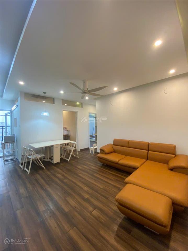 Bán chcc toà c7 giảng sát hồ giảng võ, dt 80m 3pn 2wc full nội thất xịn, căn góc view hồ đẹp 10tỷ