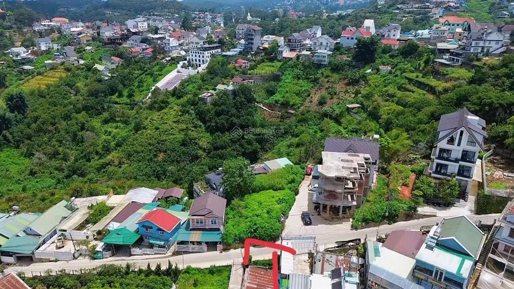 Bán nhanh lô đất 2 mặt tiền đường tại hoàng hoa thám đà lạt view thung lũng