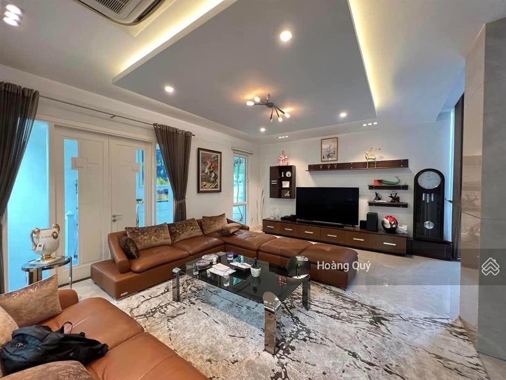 Liền kề nguyễn văn lộc 120m²* 5 tầng. lô góc hai mặt tiền view hồ vị trí đẹp kinh doanh 31,8 tỷ