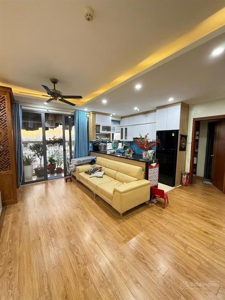Bán chung cư ct36 trịnh đình cửu, hoàng mai 60m2 nhỉnh 4 tỷ 2 ngủ, 2wc, chung cư mới, nhà đẹp