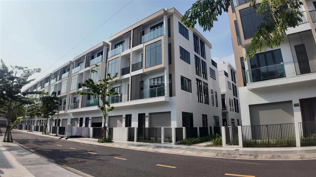 Nhà phố góc xẻ khe 7x18m view thoáng, giá quá tốt 6,2 tỷ dự án t&t millennia city long hậu