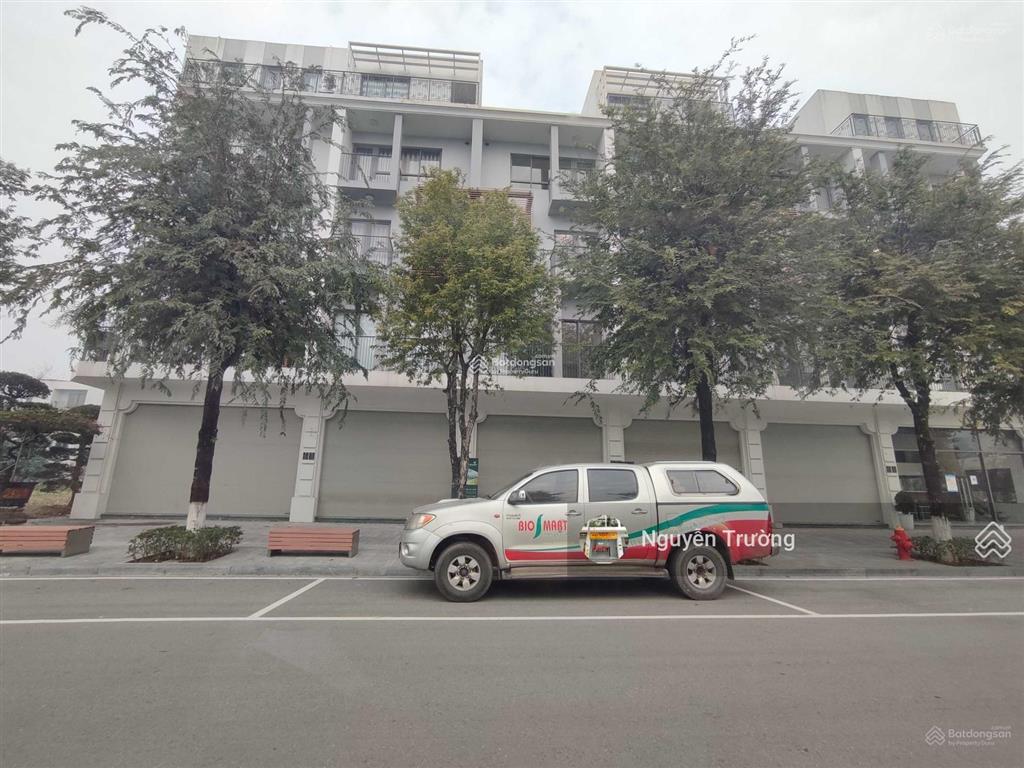 Bán cắt lỗ căn shophouse view công viên trung tâm, 2 mặt tiền, chìa khóa trao tay, giá tốt