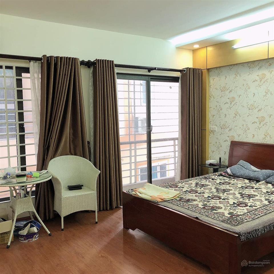 Cần bán nhà phố hàng bông kinh doanh homestay