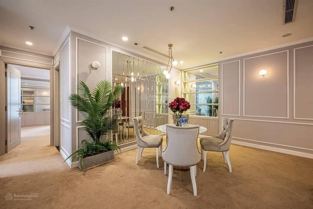 Bán căn hộ chung cư tại screc tower, dt 81 m2, 2pn, 2wc sổ giá 5,6 tỷ 0907 909 *** hùng