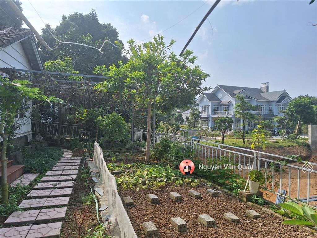 Hiếm có! 3.9 tỷ căn villa lô góc 309m2 full đồ, tại trung tâm lương sơn, view đẹp khu