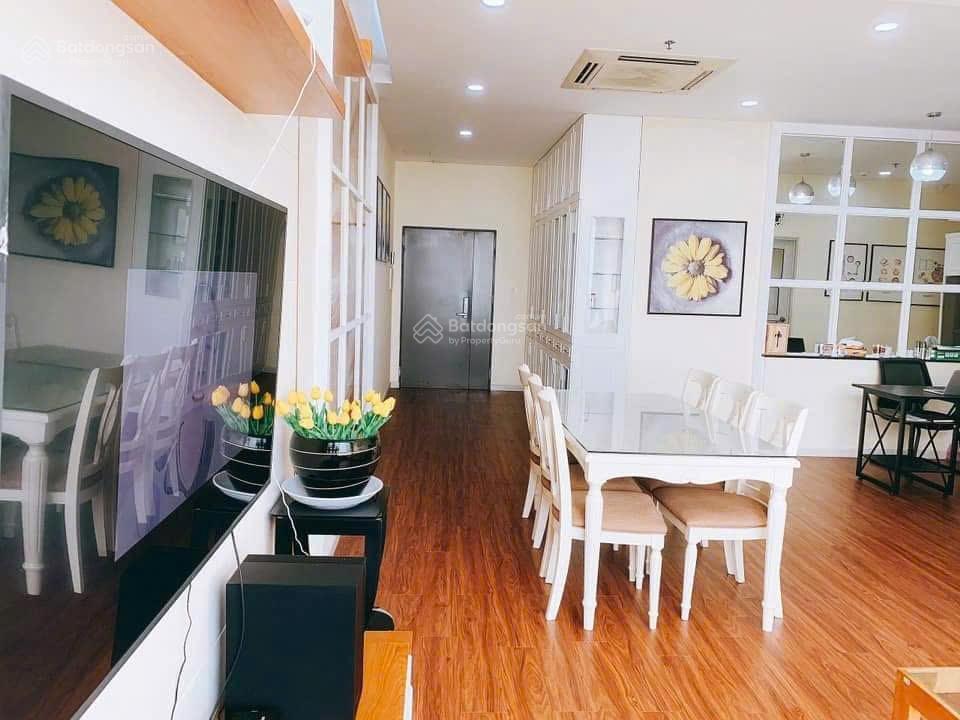 Bán căn hộ 2pn, 105m2 tại la casa, q7, giá tốt 5,6 tỷ. 0916 226 *** em phương