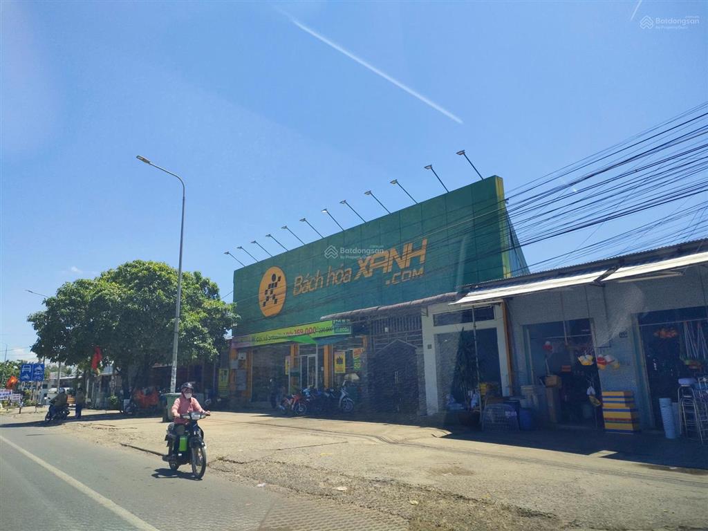 Đất nền trung tâm định quán sổ sẵn thổ cư giá chỉ 3tr/m2