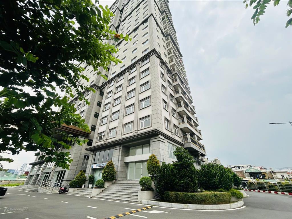 Bán gấp căn 3pn tầng 12 giá 8,22 tỷ, nhà sẵn xem mọi lúc và bàn giao ngay, suất mua trực tiếp cdt