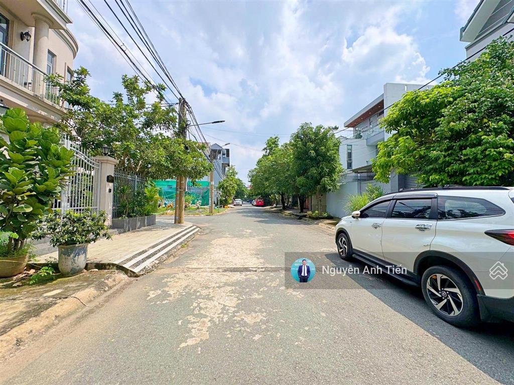 Đất mặt tiền đường 12 đối diện sông sg hướng đông nam. khu đồng bộ cao cấp, đường thông