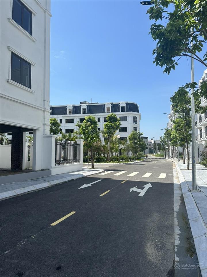 Chính chủ bán lô áp góc shophouse khu nhà ở thương mại tổ 6 phường xuân phương cđt 0935 123 ***