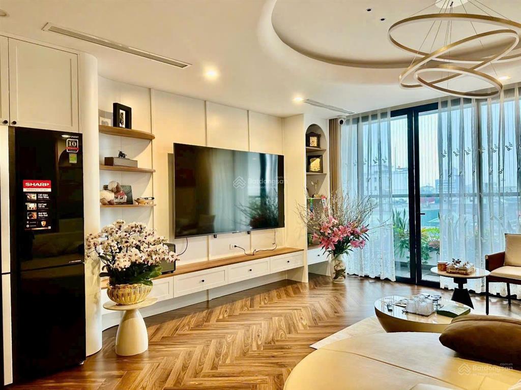 Bán căn hộ chung cư 219 trung kính, ban công đông nam, dt 70m2, giá tốt. 0968 276 ***