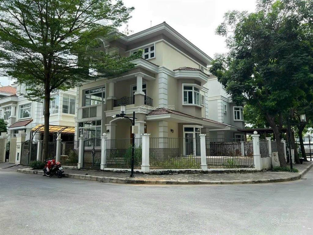 Bán nhà biệt thự, căn góc công viên khu mỹ gia, phú mỹ hưng, quận 7, dt 16*16m, giá 70 tỷ, sổ hồng