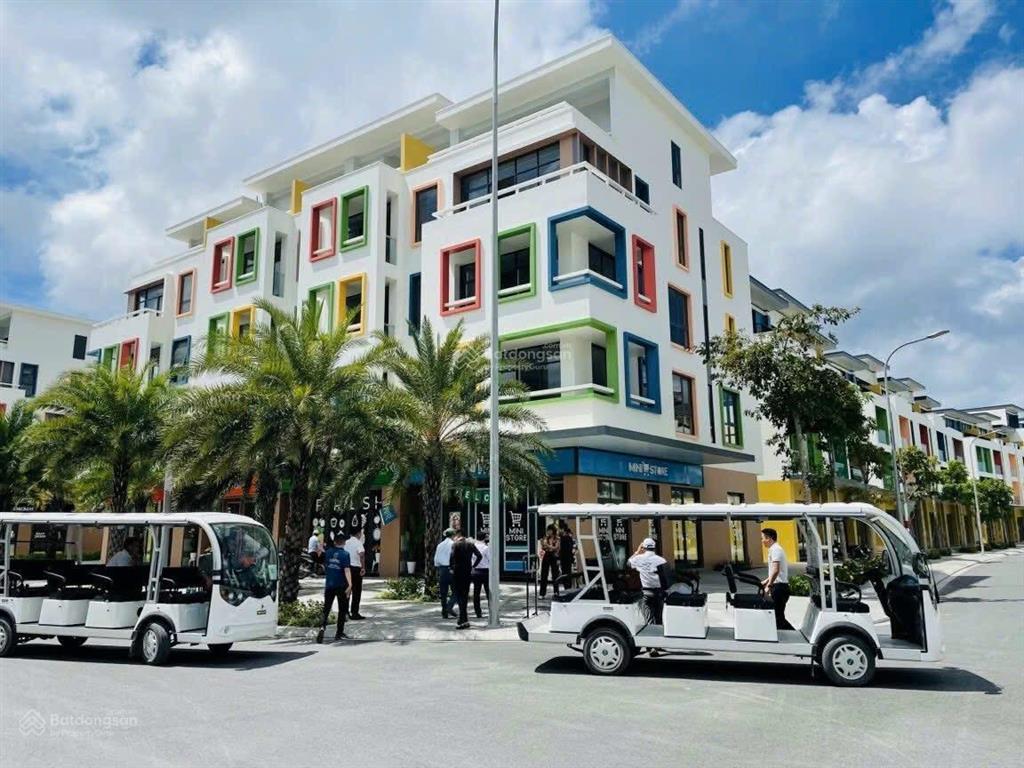 Shophouse giá tốt, vị trí đẹp meyhomes capital phú quốc, gần biển, sát dt 975, dễ kinh doanh