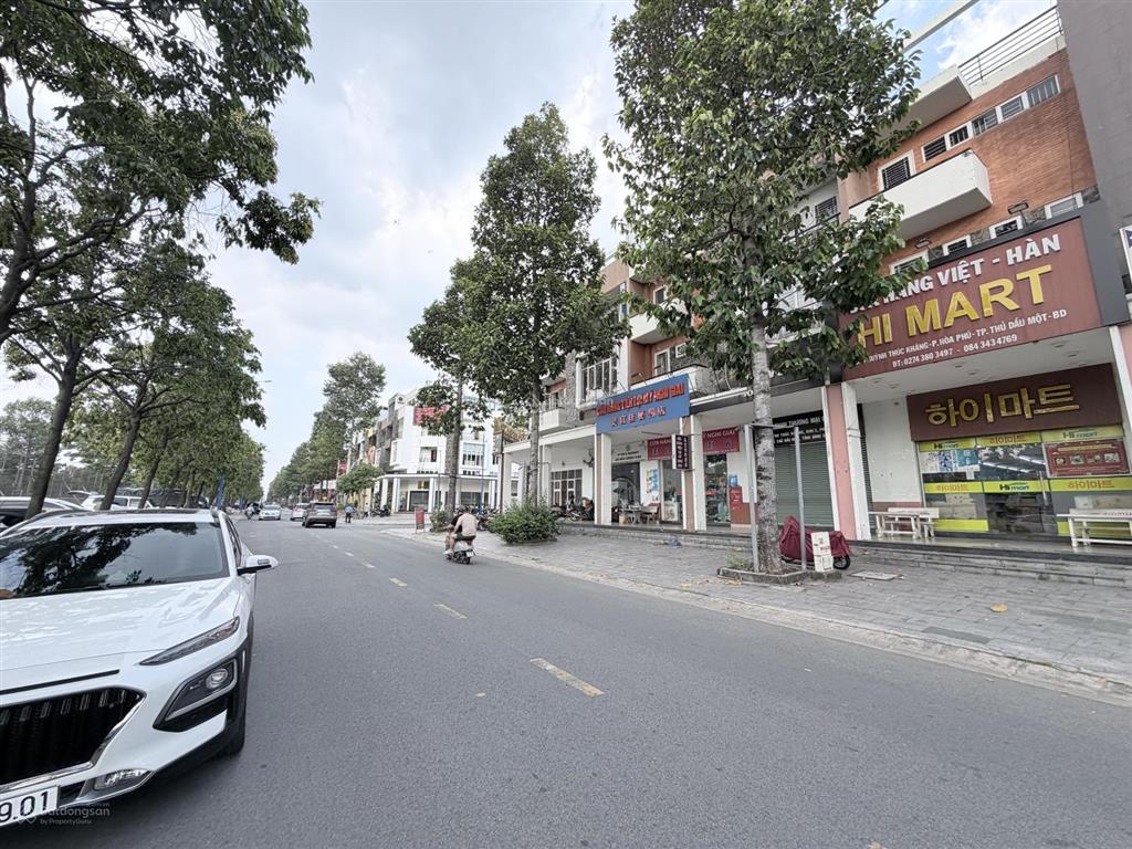 Bán căn nhà 4 tầng khu china town tp mới mt huỳnh thúc kháng kế bên aeon