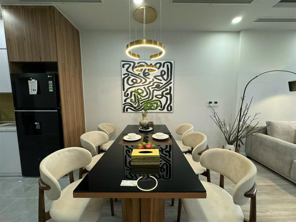 Chính chủ bán căn 2pn dt 69m2 chung cư 219 trung kính, giá 6.2 tỷ bao phí, 0932 392 ***