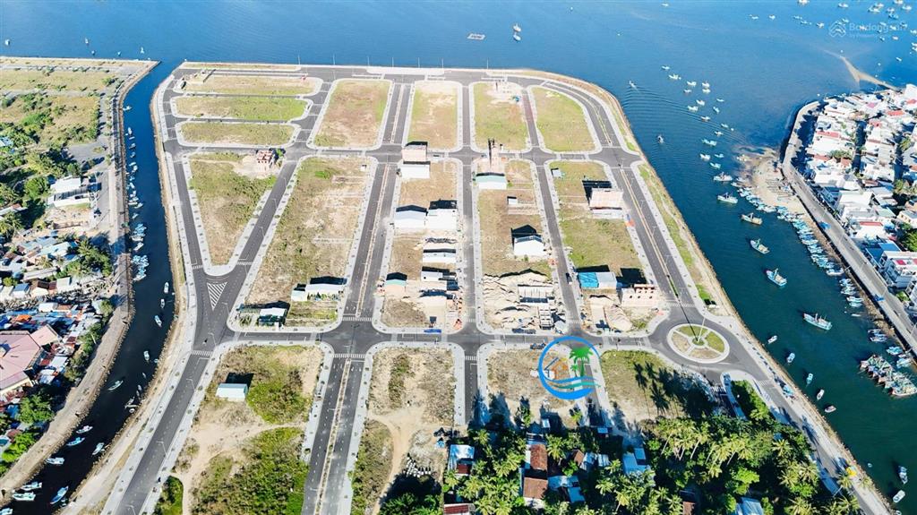 Khu phố long hải phường xuân phú dự án đấu giá. sông cầu view sông khá đẹp giá khá ổn