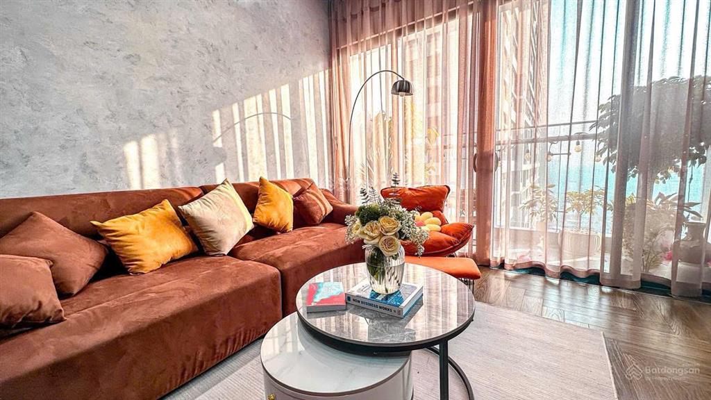 Tôi bán căn hộ 2pn dt 69m2 chung cư hà nội centerpoint, giá 6.5 tỷ. 0932 392 ***