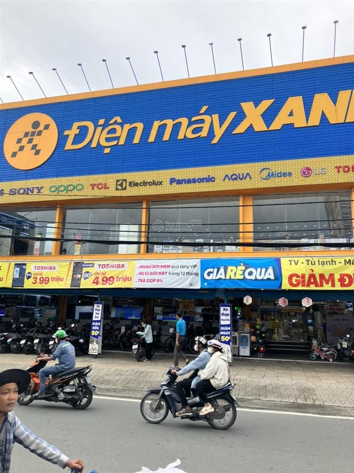 Cần bán góc 2 mt nguyễn văn tăng, dt 10x30=300m2, đang cho thuê 50tr/tháng, giá 35 tỷ tl