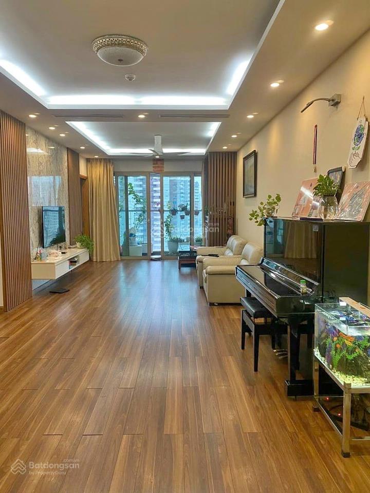 Bán chung cư hồ gươm plaza hà đông dt 141m2, 3 phòng ngủ, 2 vs, hơn 8 tỷ