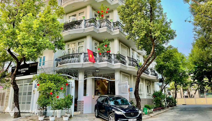 Bán biệt thự căn góc rất đẹp khu dân cư Tân Quy Đông, quận 7, hầm, 3 tầng, 6 phòng ngủ