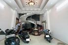 Xe ngủ trong nhà Nguyễn Hồng Đào, phường 14, Tân Bình, 66m2, 5 tầng, cực đẹp