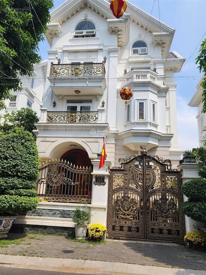 Siêu phẩm biệt thự cityland kế siêu thị emart hàn quốc. biệt thự đẹp. diện tích 410 m2 giá 29,3 tỷ