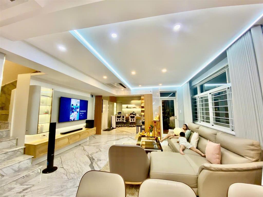 Bán gấp căn hộ cao cấp duplex cảnh viên 2, ngay đường c phú mỹ hưng, quận 7