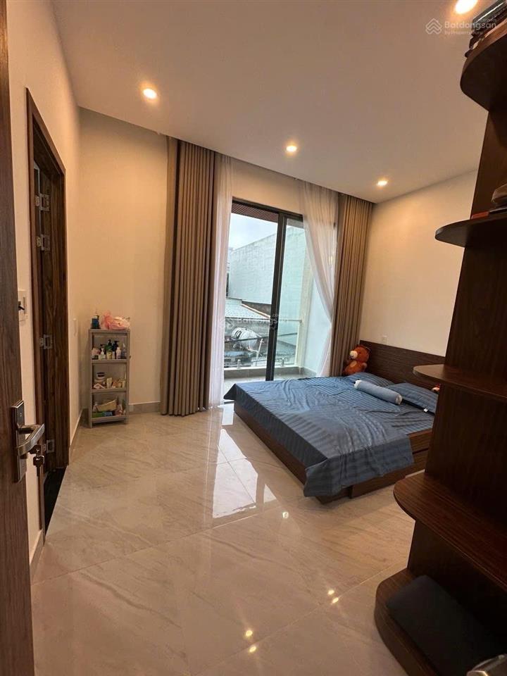 Mt trung tâm sơn trà đường 5,5m cách bãi biển 500m. dt 51 m² ngang 6,2m. giá 5,x tỷ bớt nhẹ