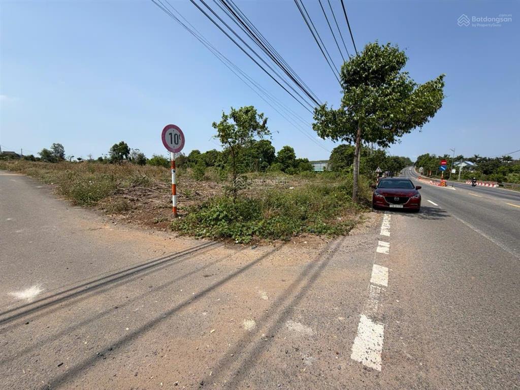 Lô góc 2 mặt tiền mặt tiền kinh doanh bình ba đá bạc xã nghĩa thành, tp. hcm giá chỉ 3,2 tỷ