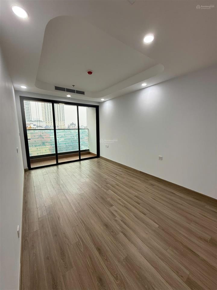 0936 461 *** cần tiền bán gấp skyline west lake 83m2, giá 134tr/m2 rẻ nhất khu hồ tây hiện tại!