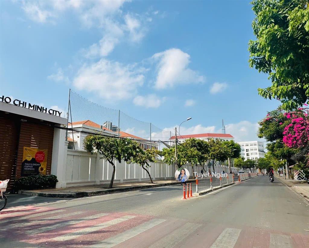 Bán đất mặt tiền giang văn minh quận 2 500m2 chỉ 130 tỷ 25x20m