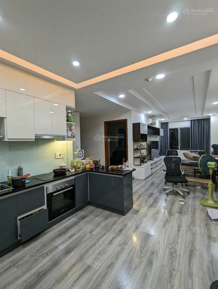 Bán gấp căn hộ the morning star quốc lộ 13. sổ hồng. 2pn = 5 tỷ. 0935 572 ***