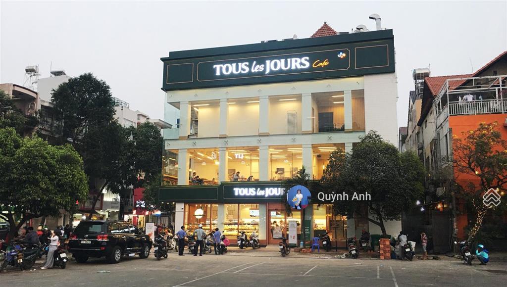 Góc 2 mt thương hiệu nguyễn thị minh khai, p. pnl, quận 1 8.08x23m, 3 lầu, hđ 180 tr/th 55 tỷ
