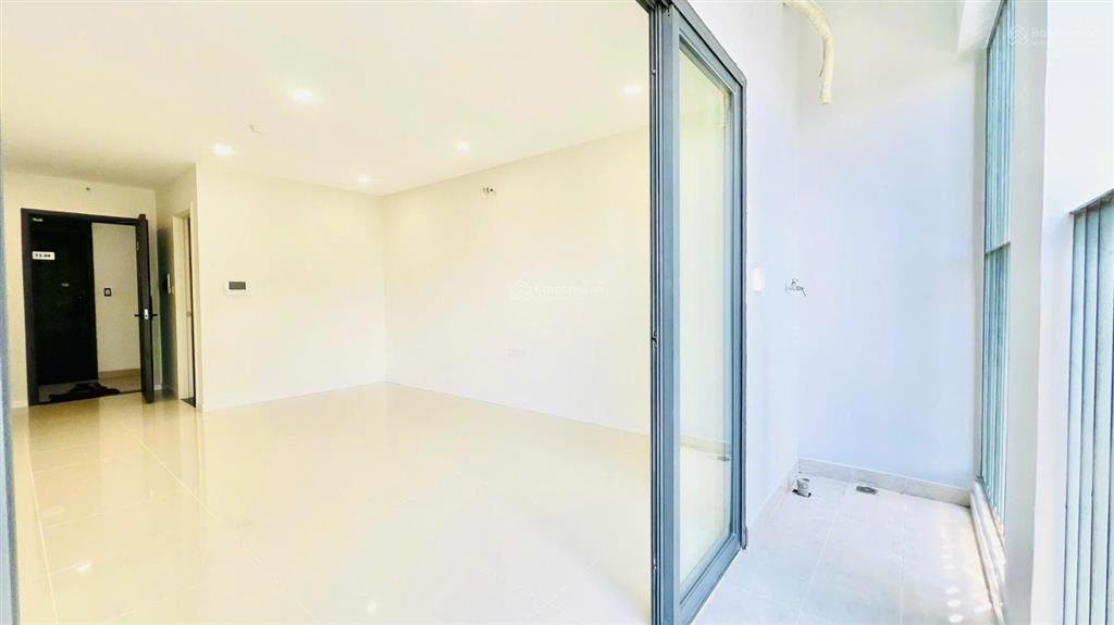 Bán căn officetel lavida plus 27m2, giá 2tỷ05, nt rèm, máy lạnh, htcb, nhận nhà ở ngay, xem