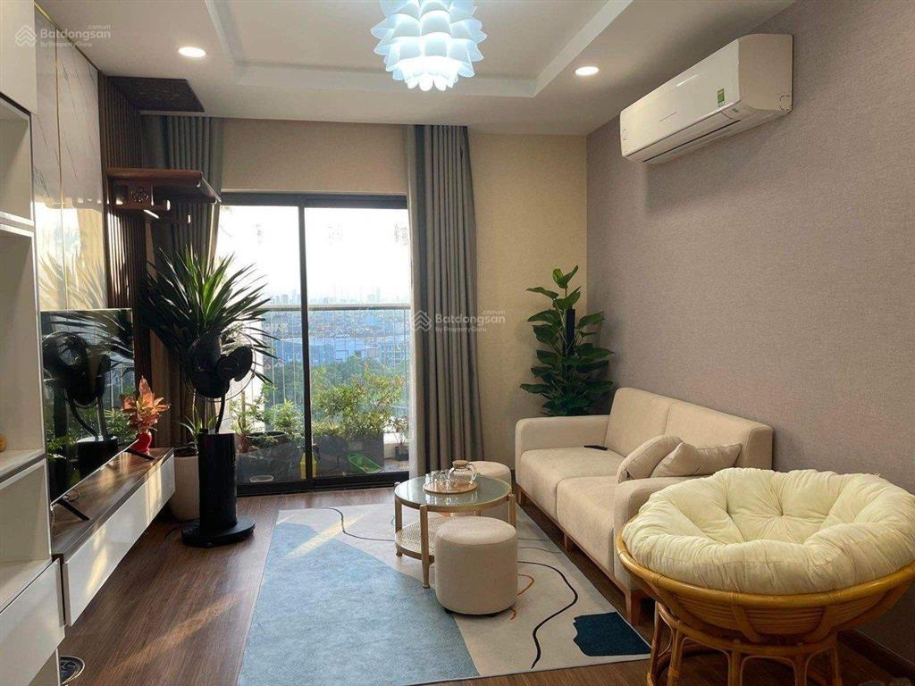Tôi bán gấp căn hộ 2 ngủ 77m² tầng 10 siêu đẹp, full nội thất tòa le grand jardin sài đồng 6,3 tỷ