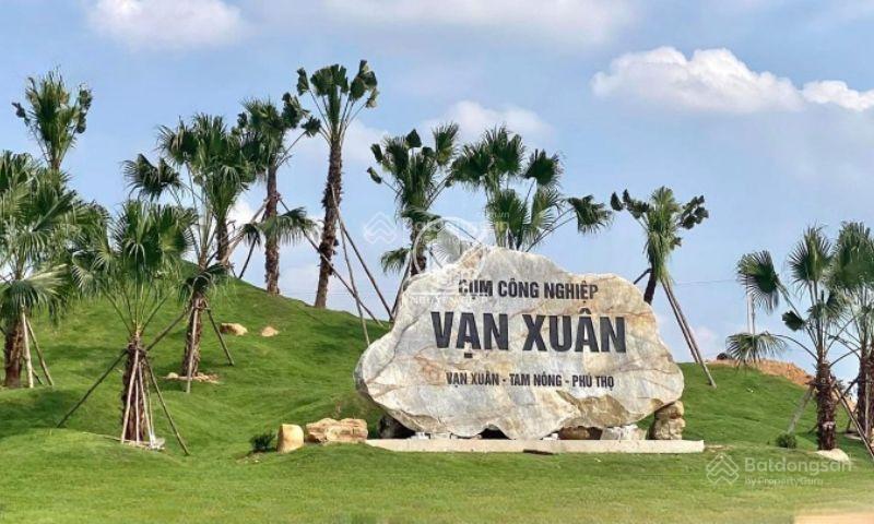 Bán 1,2 ha đất trong ccn vạn xuân, phú thọ. có chia đôi 6000m2. đã xong mặt bằng. 0976 108 ***