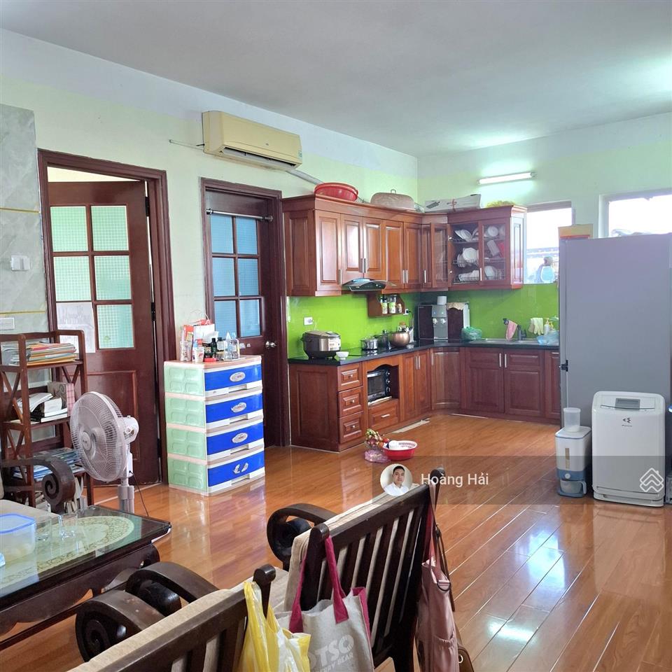 Bán căn góc chcc việt hưng 72m2 2 phòng ngủ chỉ 3,99 tỷ