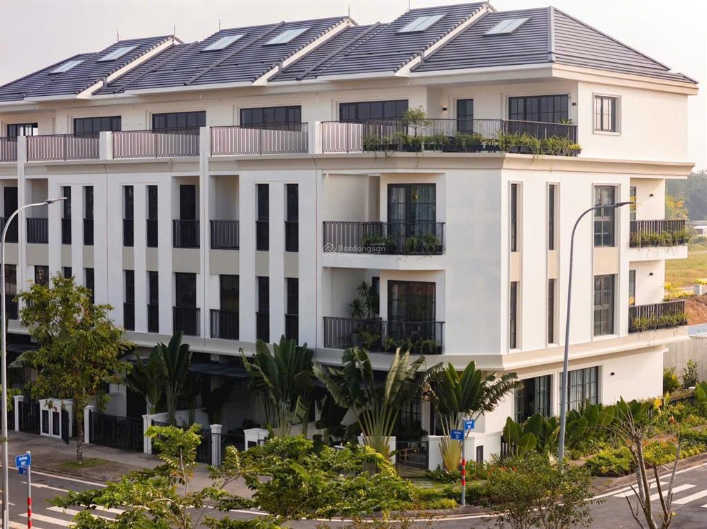 Suất nội bộ, booking sớm ck ngay 200tr ký hdmb chỉ 460tr/căn. ck lên đến 13% ht vay 0% ls 2 năm