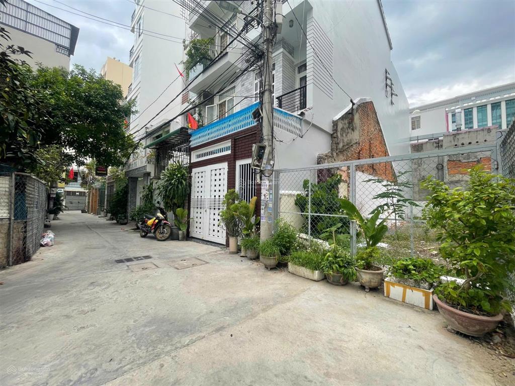Đất góc 2 mặt hẻm ô tô nguyễn thiện thuật đi xe hơi thông qua nguyễn thị minh khai. giá 32 tỷ
